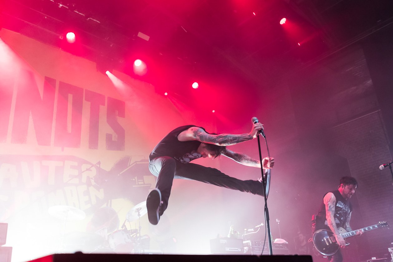 Punkrock-Abriss. – Donots.