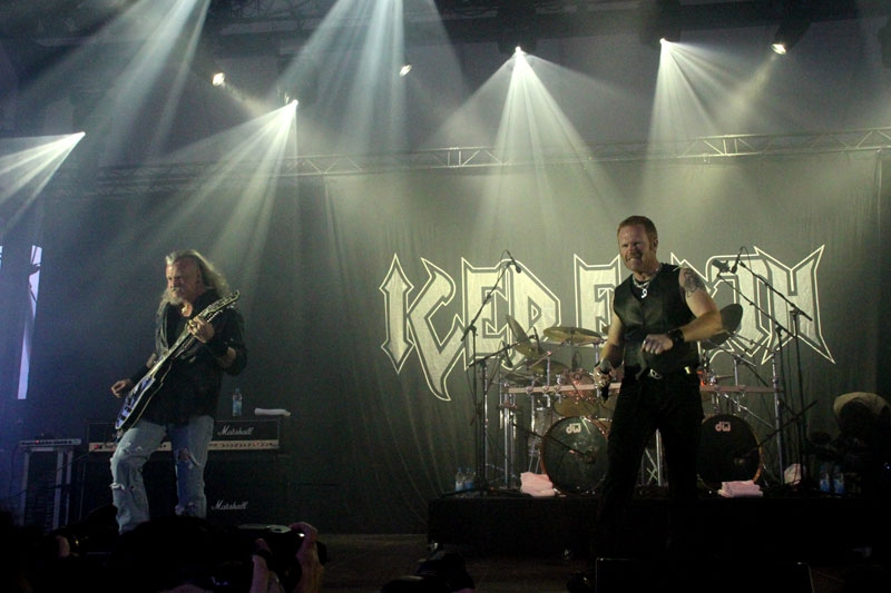 Iced Earth zum letzten Mal mit Fronter Gary Barlow – Iced Earth